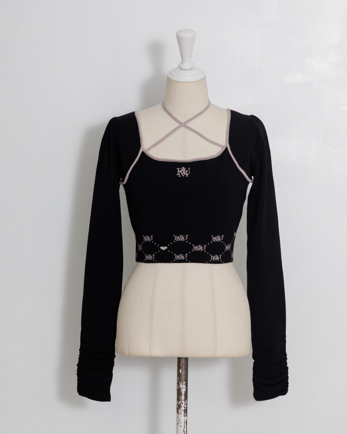 piumモノグラムテープニット