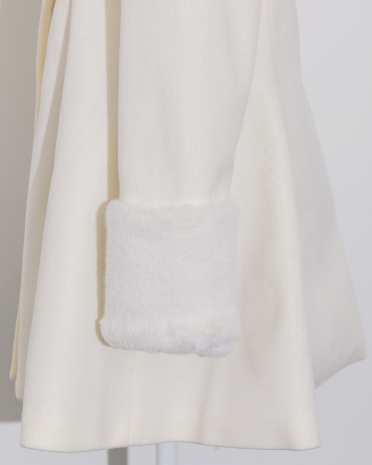 ヨークフリルリボンドーリーコート