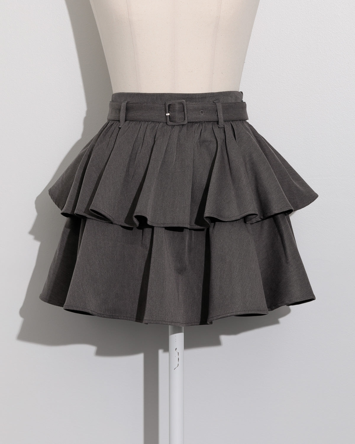 カラー:チャコール