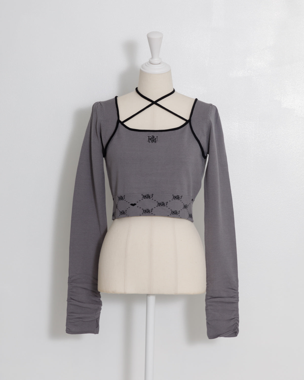 piumモノグラムテープニット