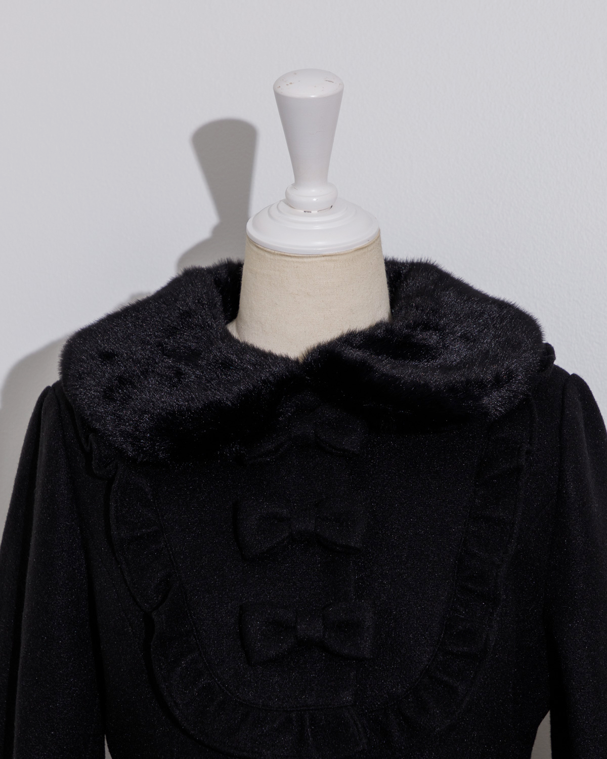 ヨークフリルリボンドーリーコート