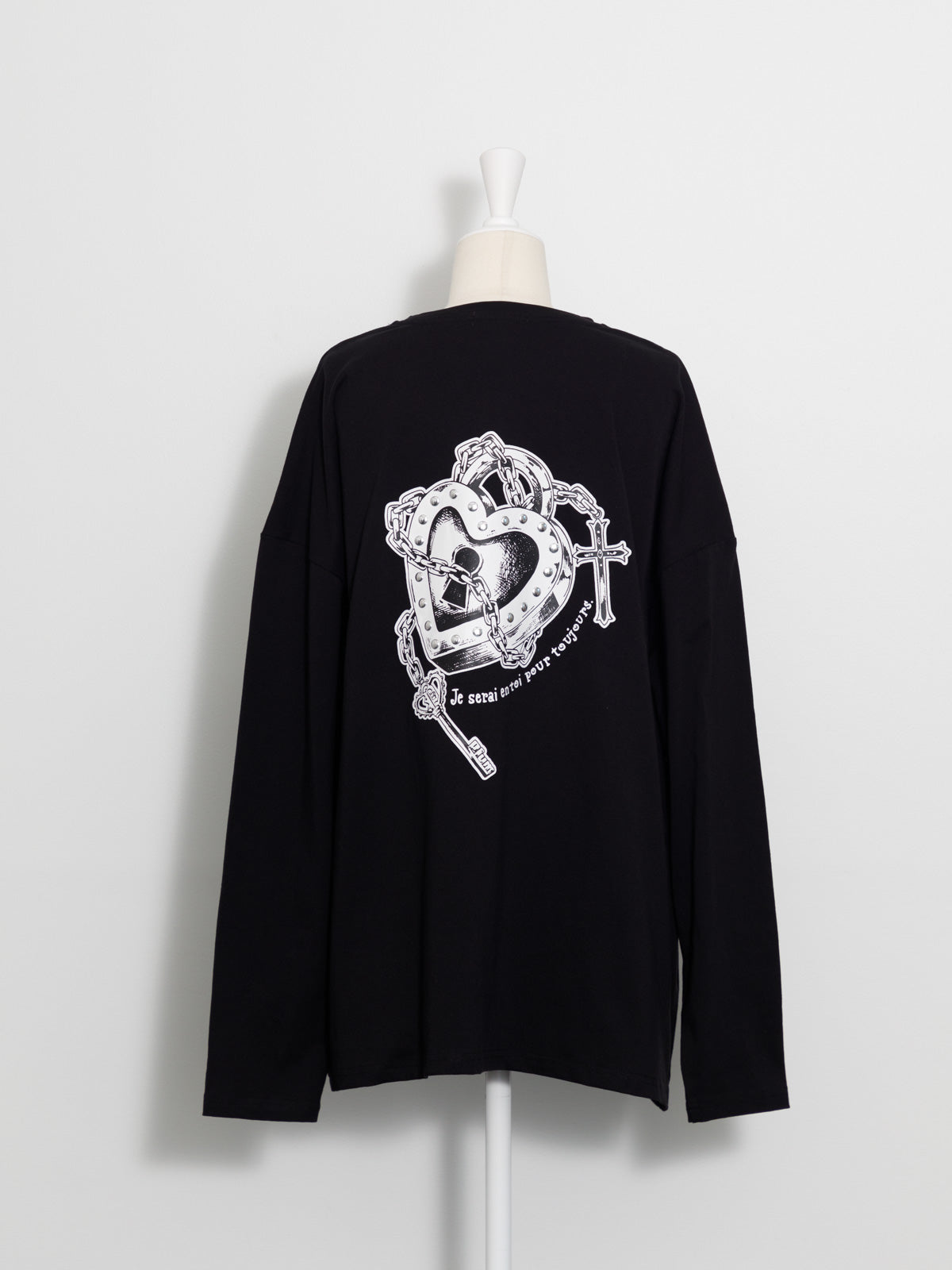 カラー:ブラック