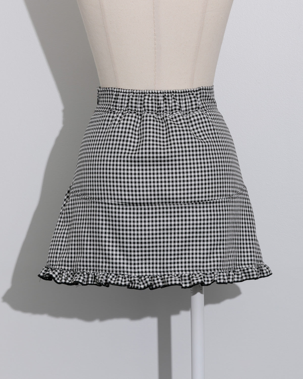 レースアップ フリルミニスカパン