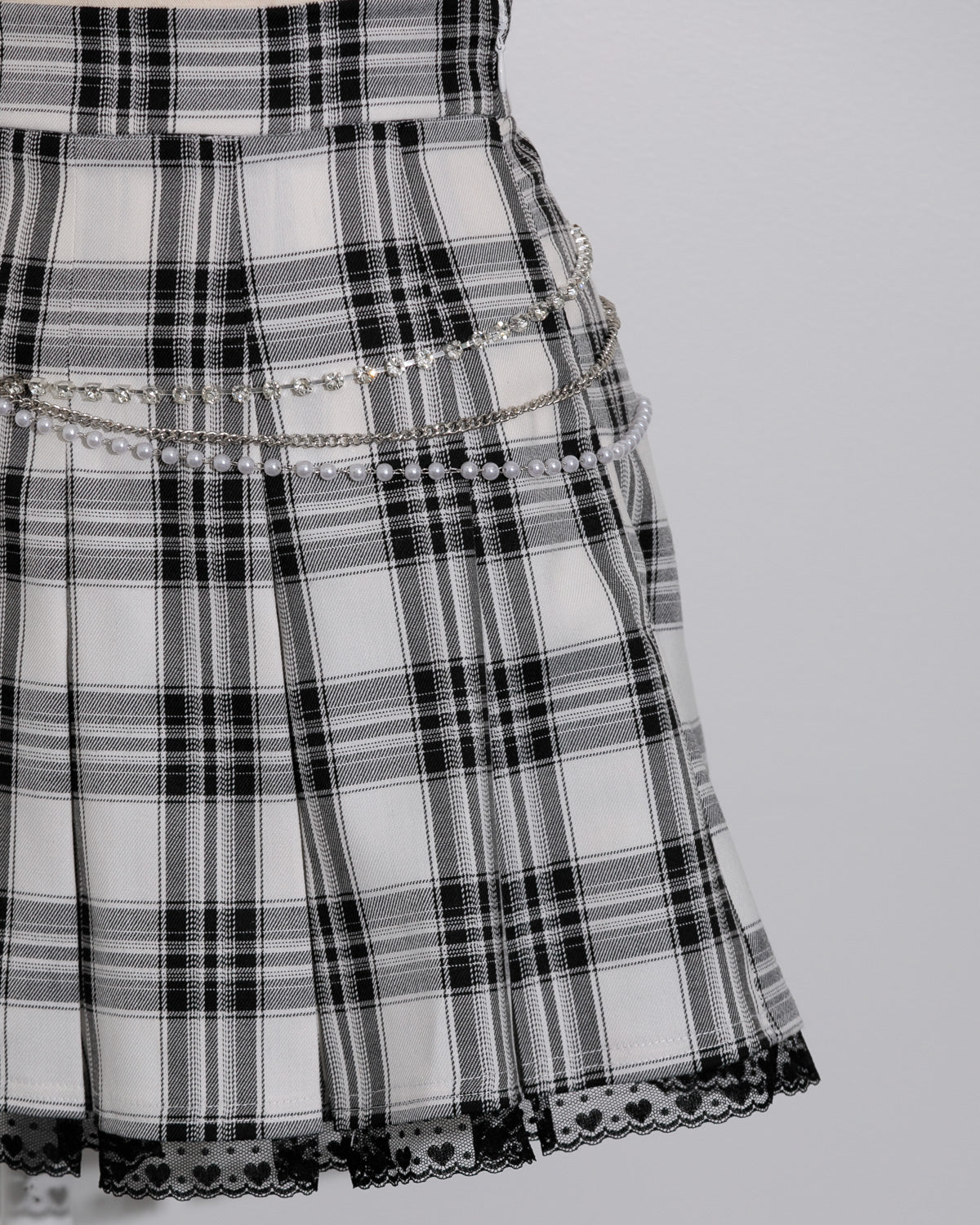 ビジューチェーン付きチェックプリーツスカパン