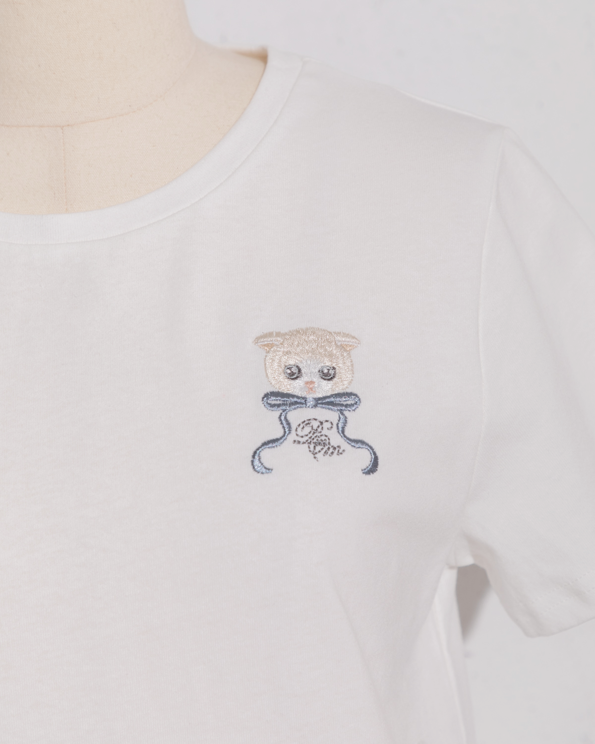 pium sweet kitten Tシャツ