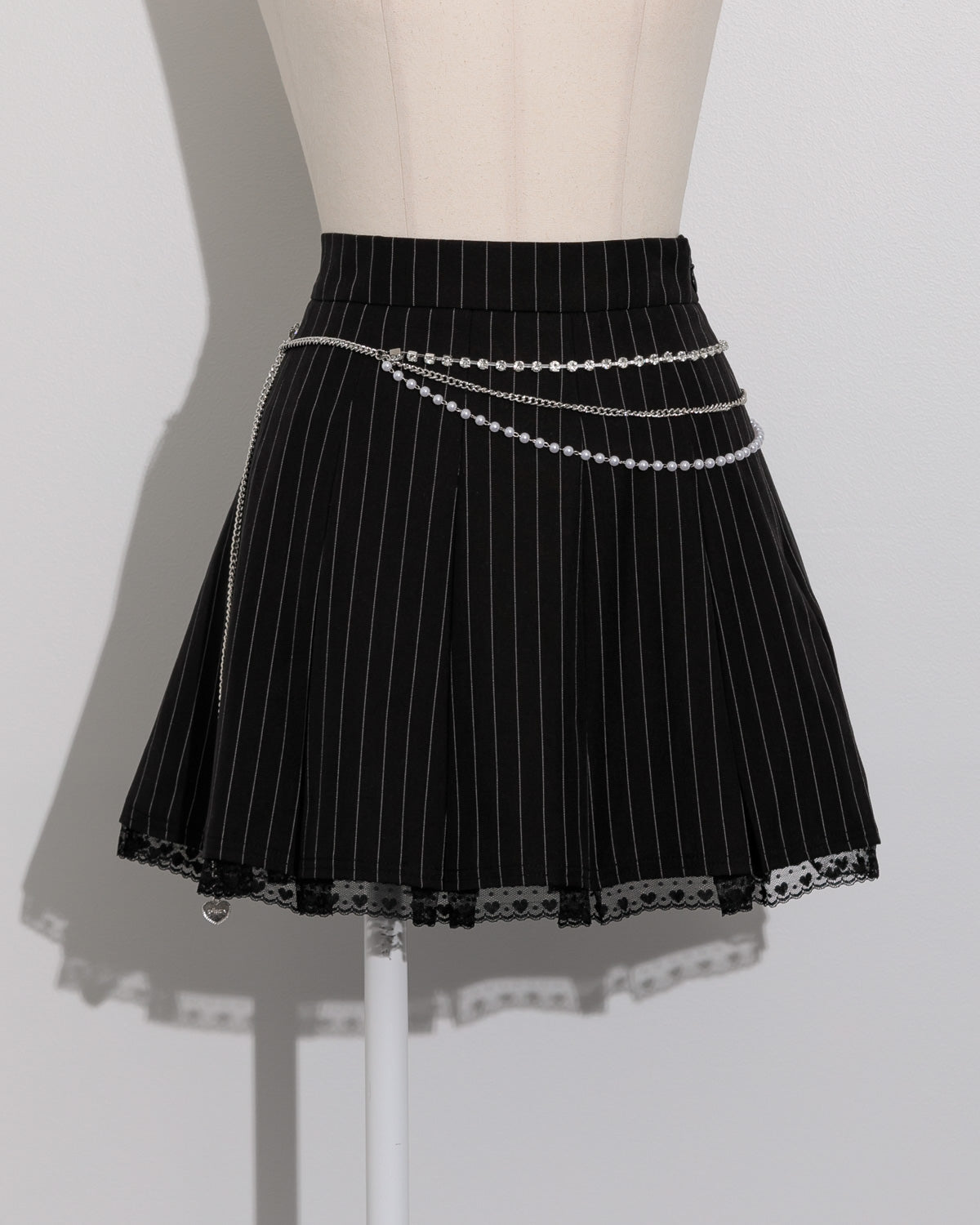 カラー:ブラック