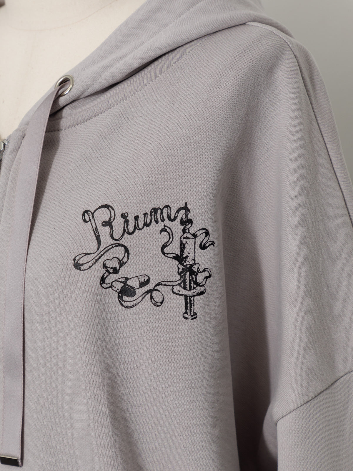 pium ribbon portion オーバーサイズジップパーカー