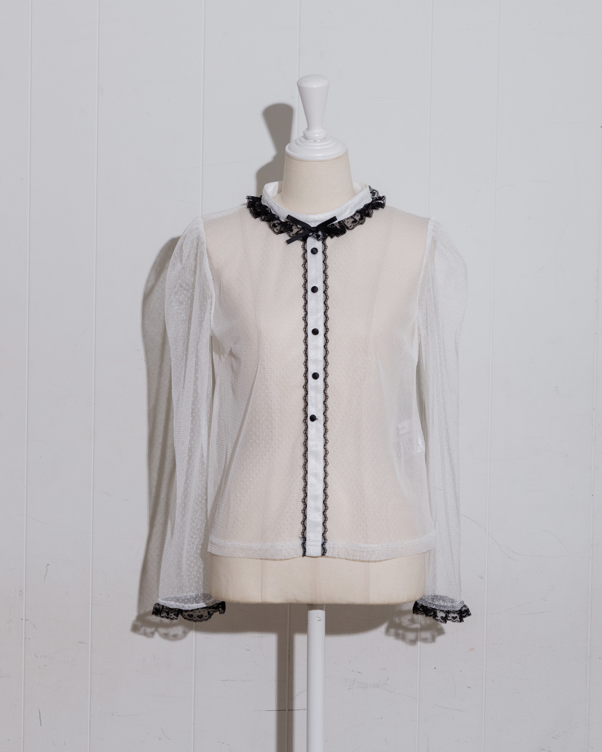 カラー:ホワイト×ブラック