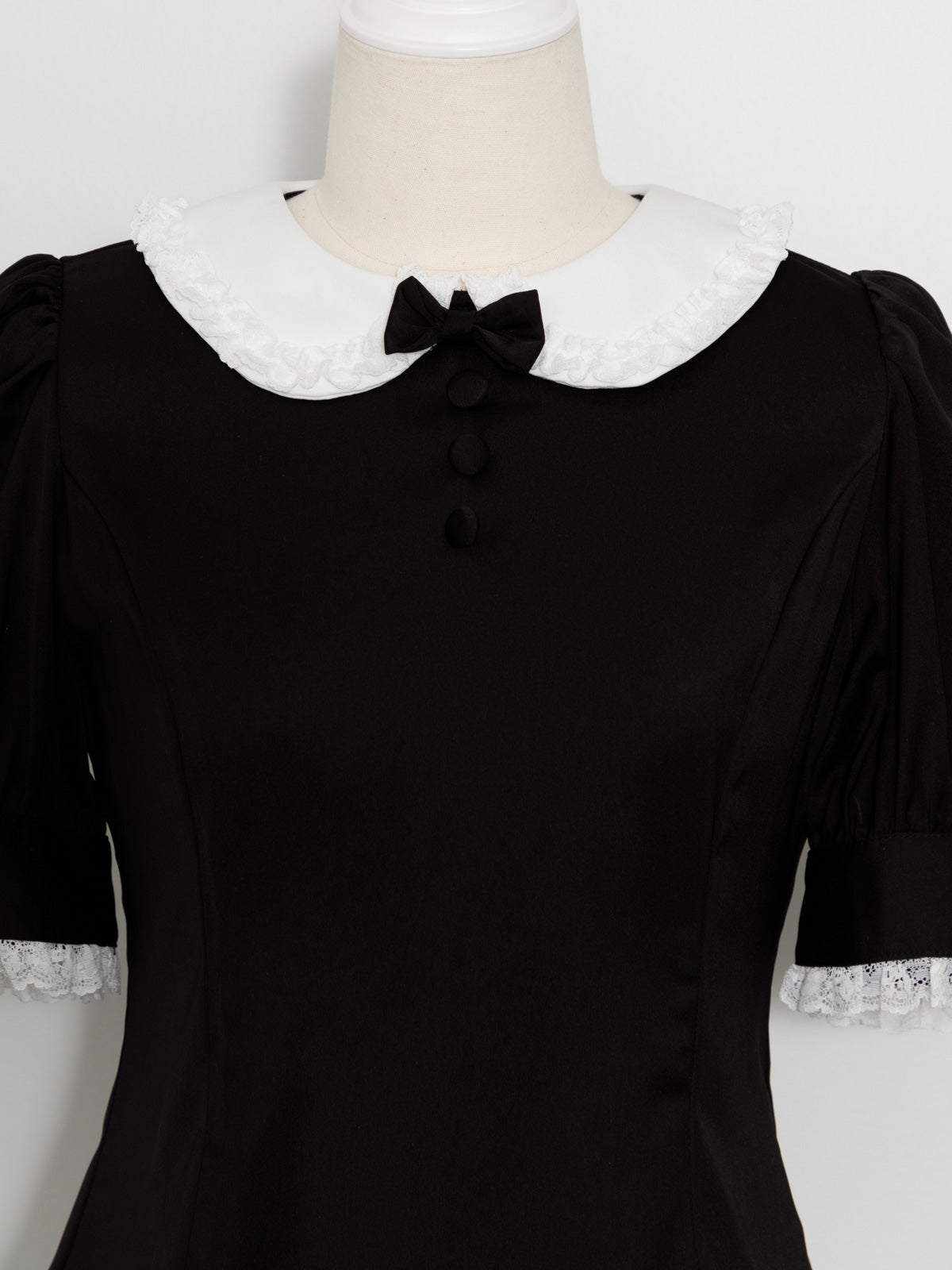 ホイップフリルカラーブラウス