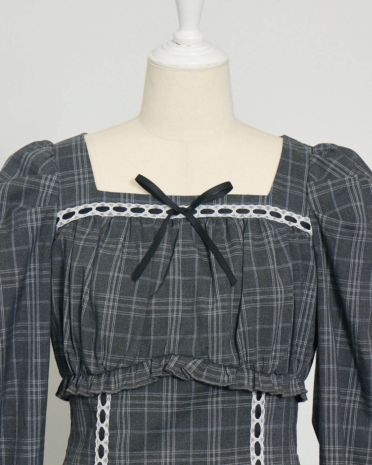 はしごレースフリルティアードワンピース