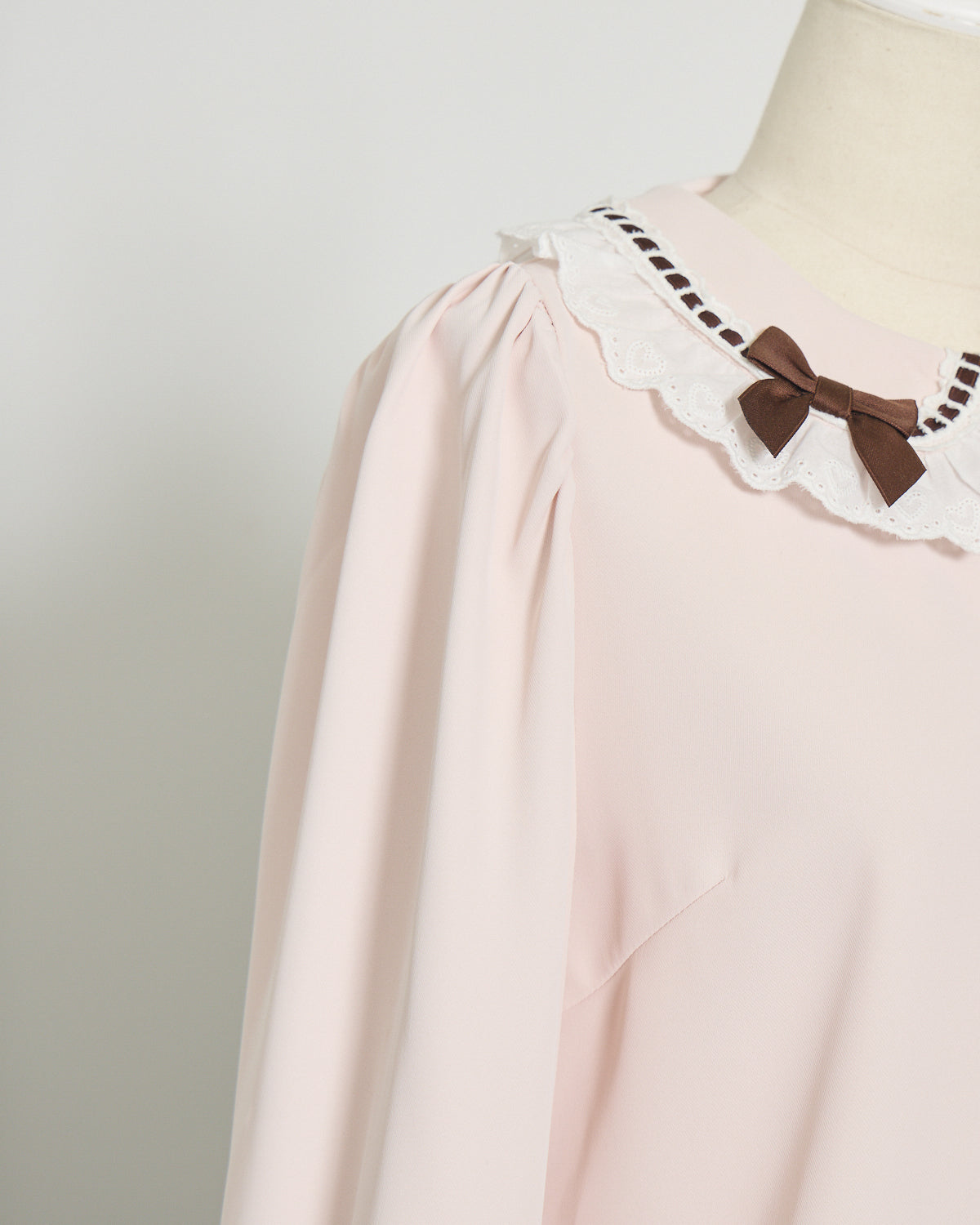 コットンフリルハートボタンブラウス