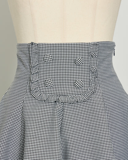 くるみボタンフリルフレアスカート