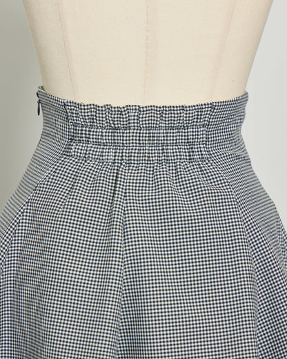 くるみボタンフリルフレアスカート