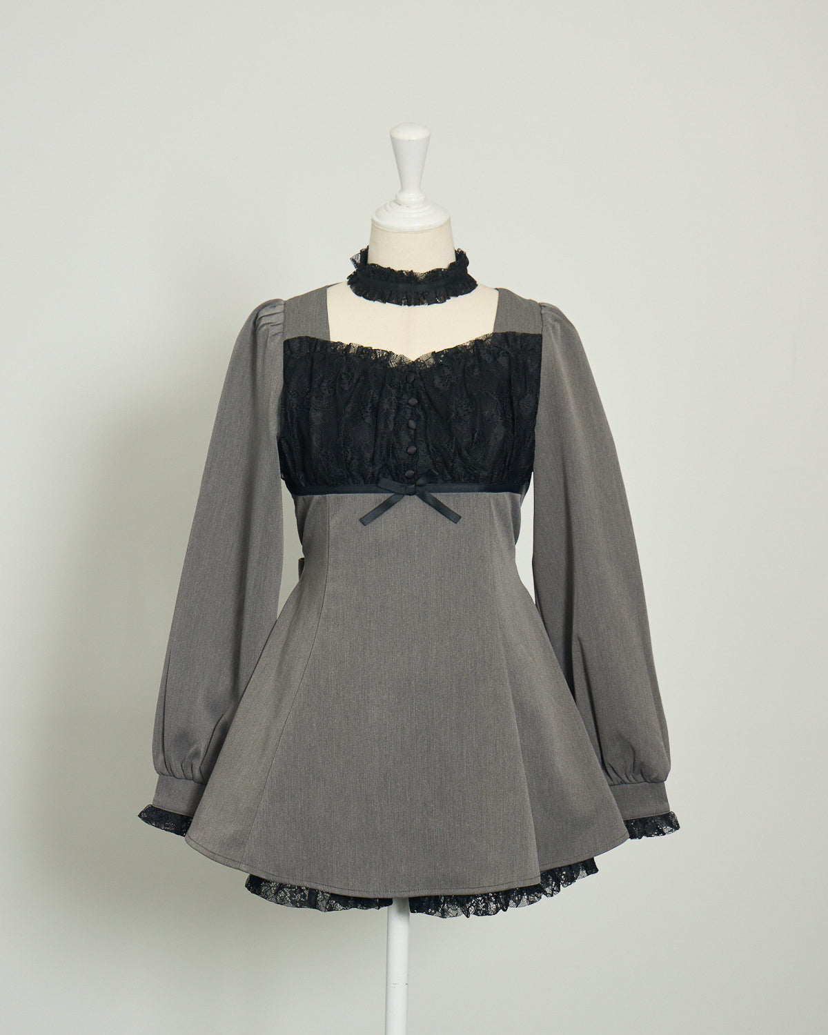 カラー：チャコール