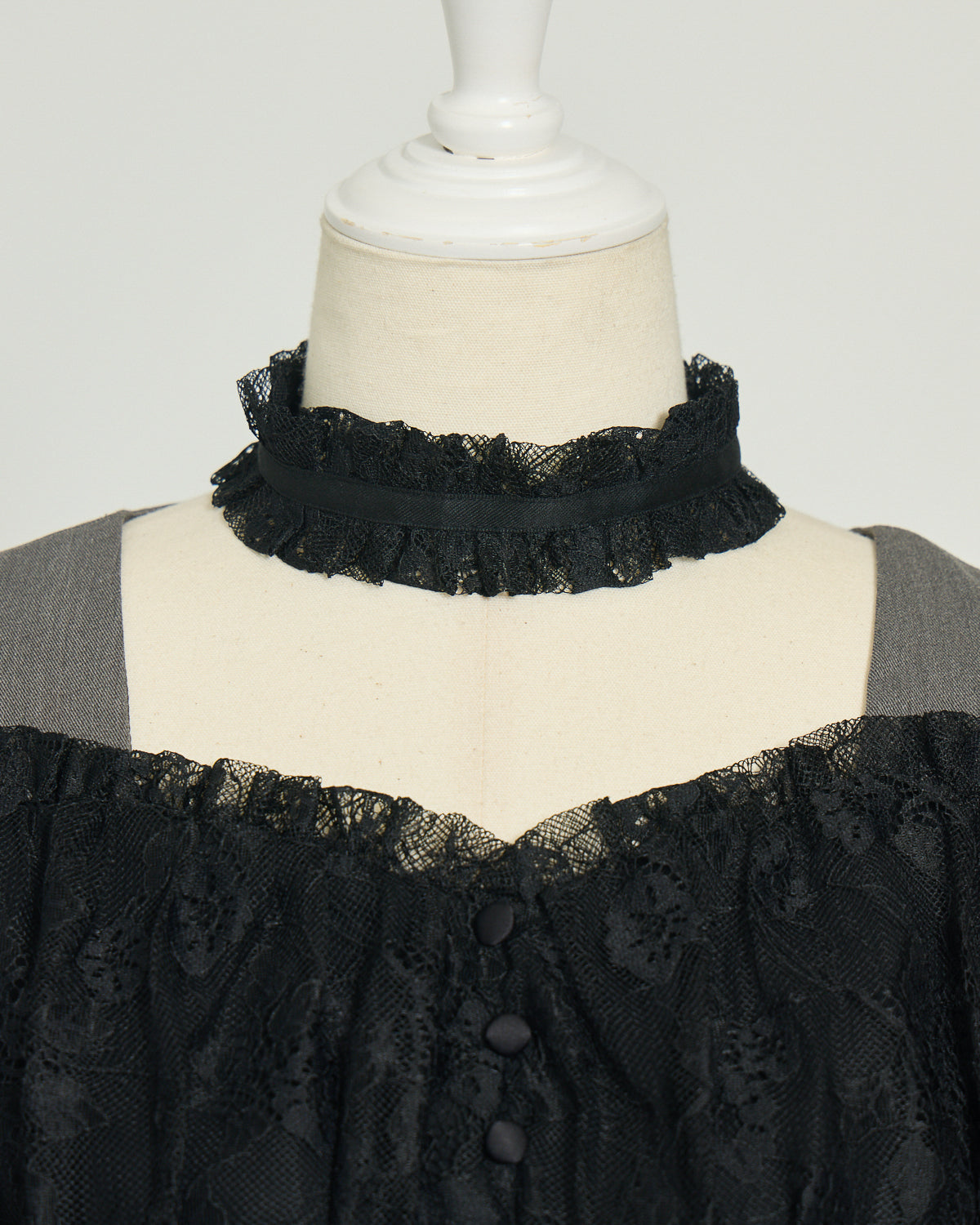 チョーカー付きレース切替セットアップ