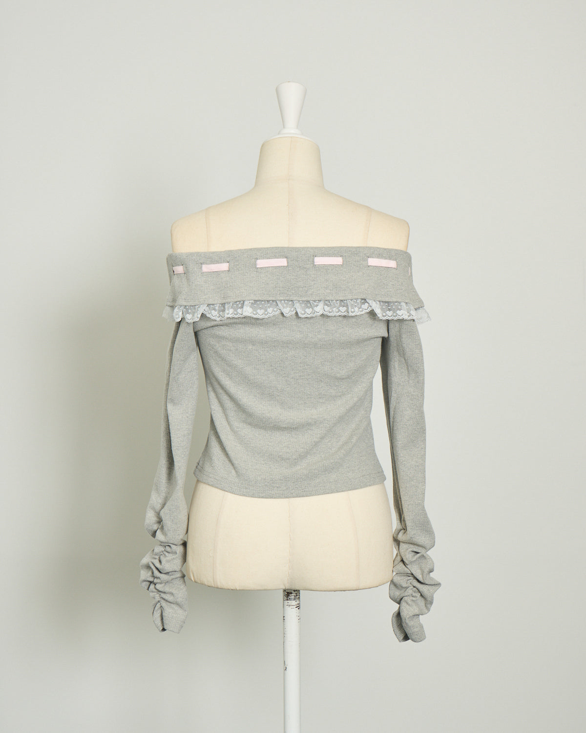 バイカラーリボンオフショルカットソー