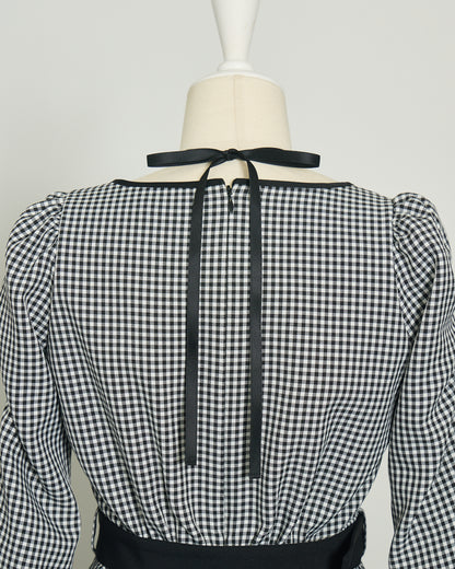 フロントホックパイピングケープセットアップ