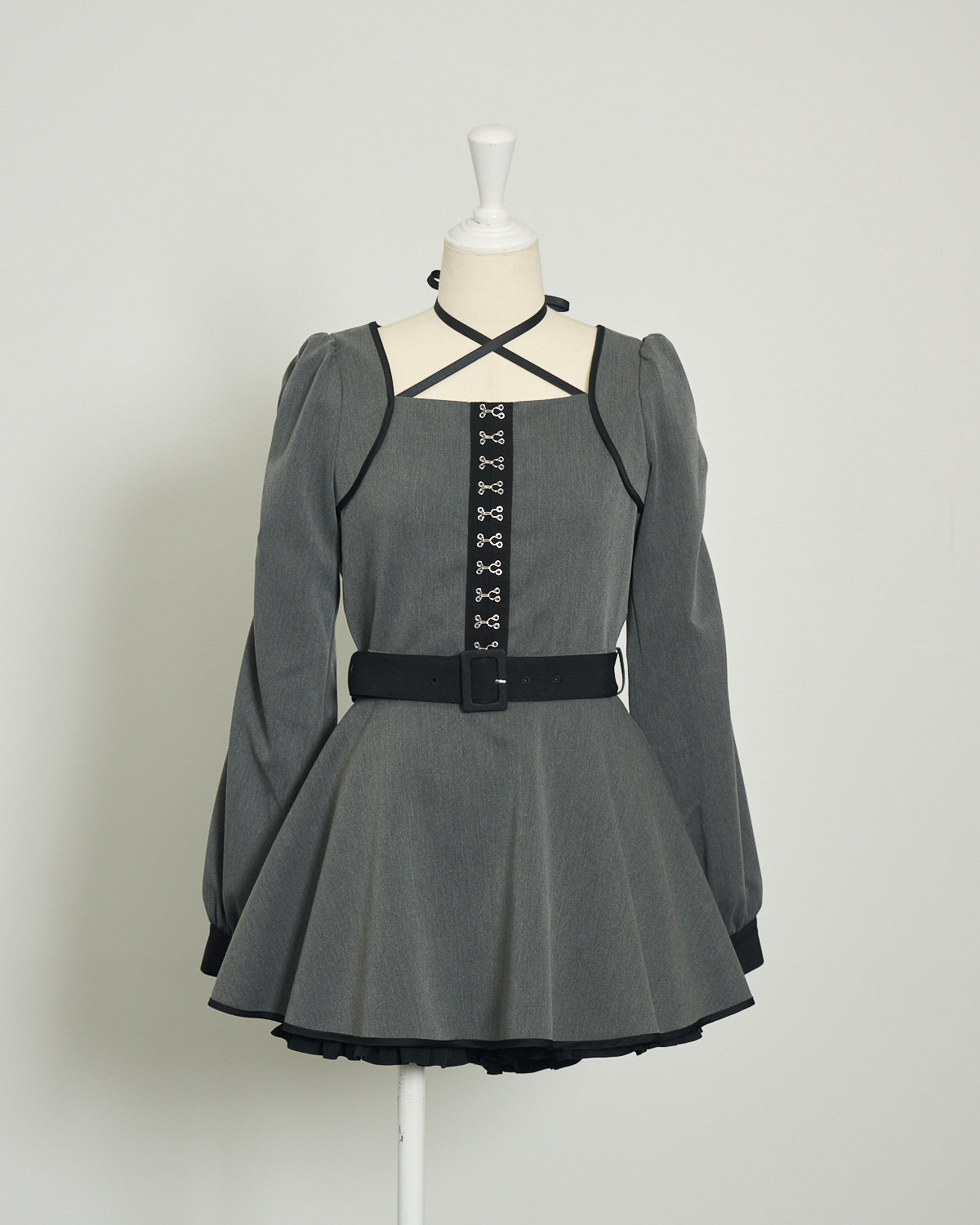 フロントホックパイピングケープセットアップ – pium