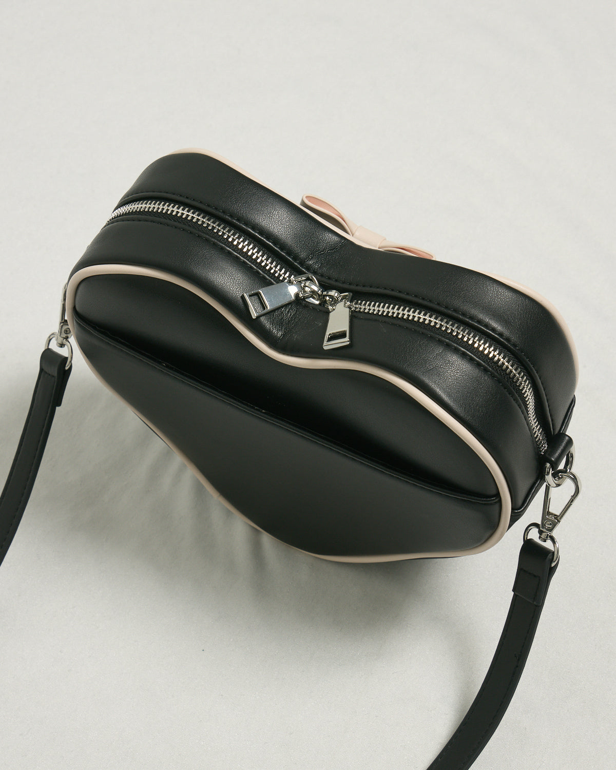 ミニポーチ付きリボンハートバッグ