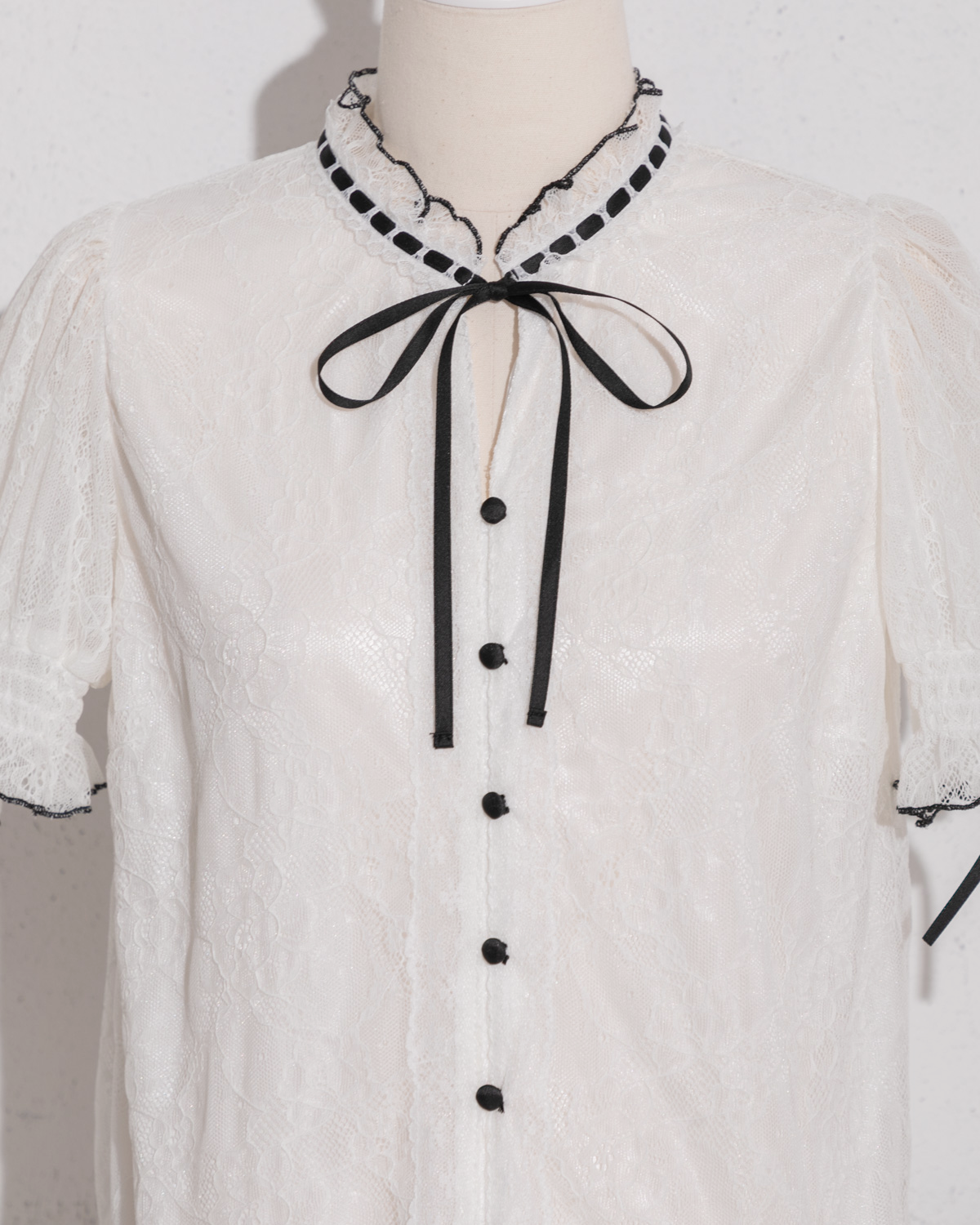 レースリボンドーリーブラウス