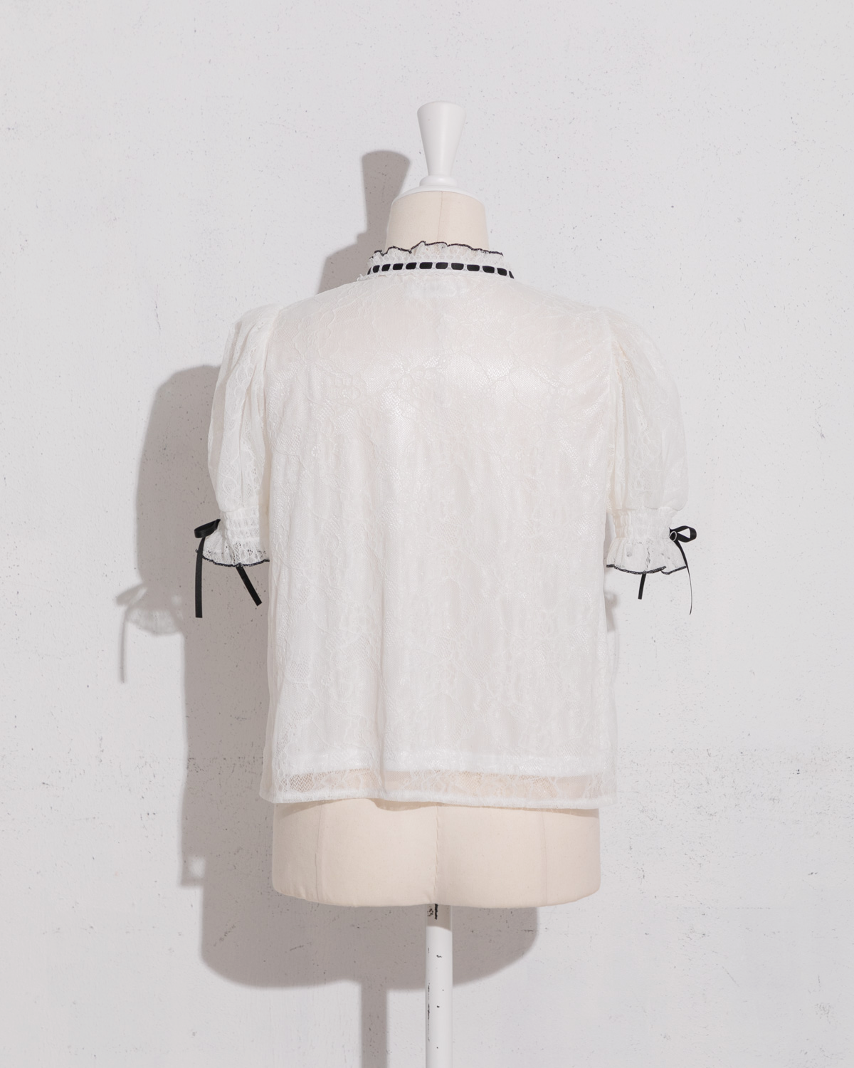 レースリボンドーリーブラウス