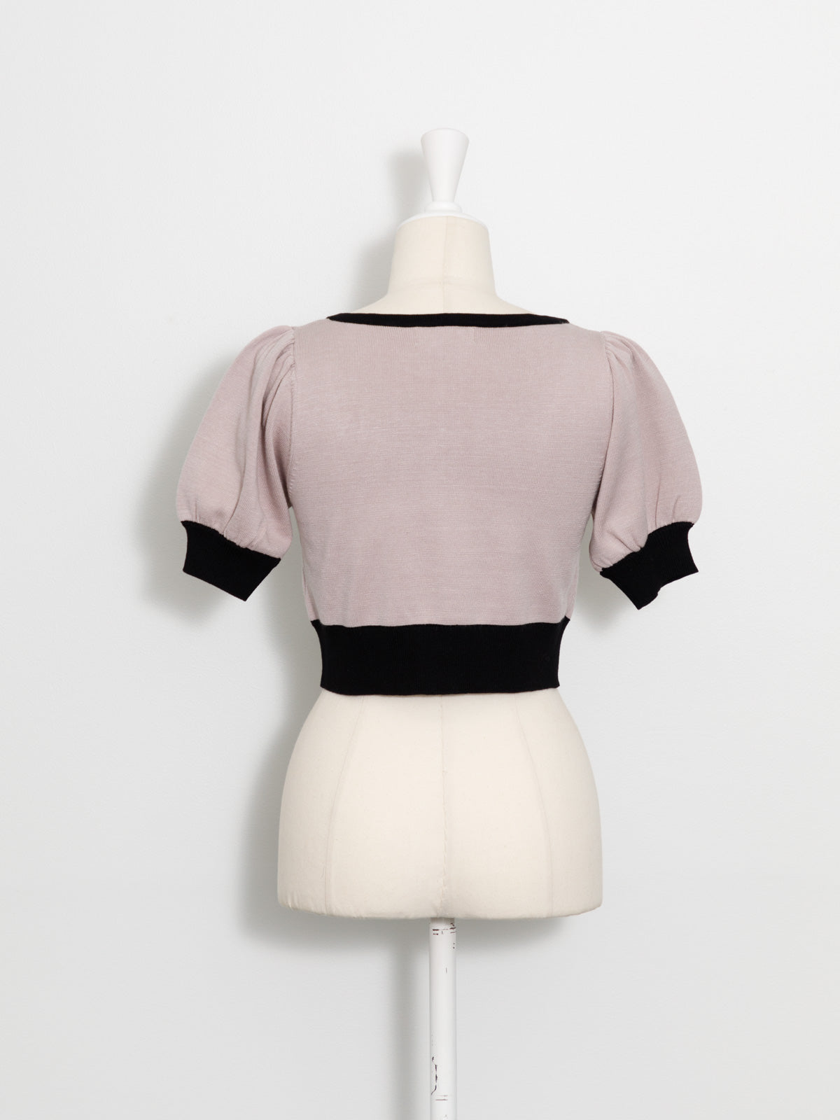 フロントホックリボンテープニット