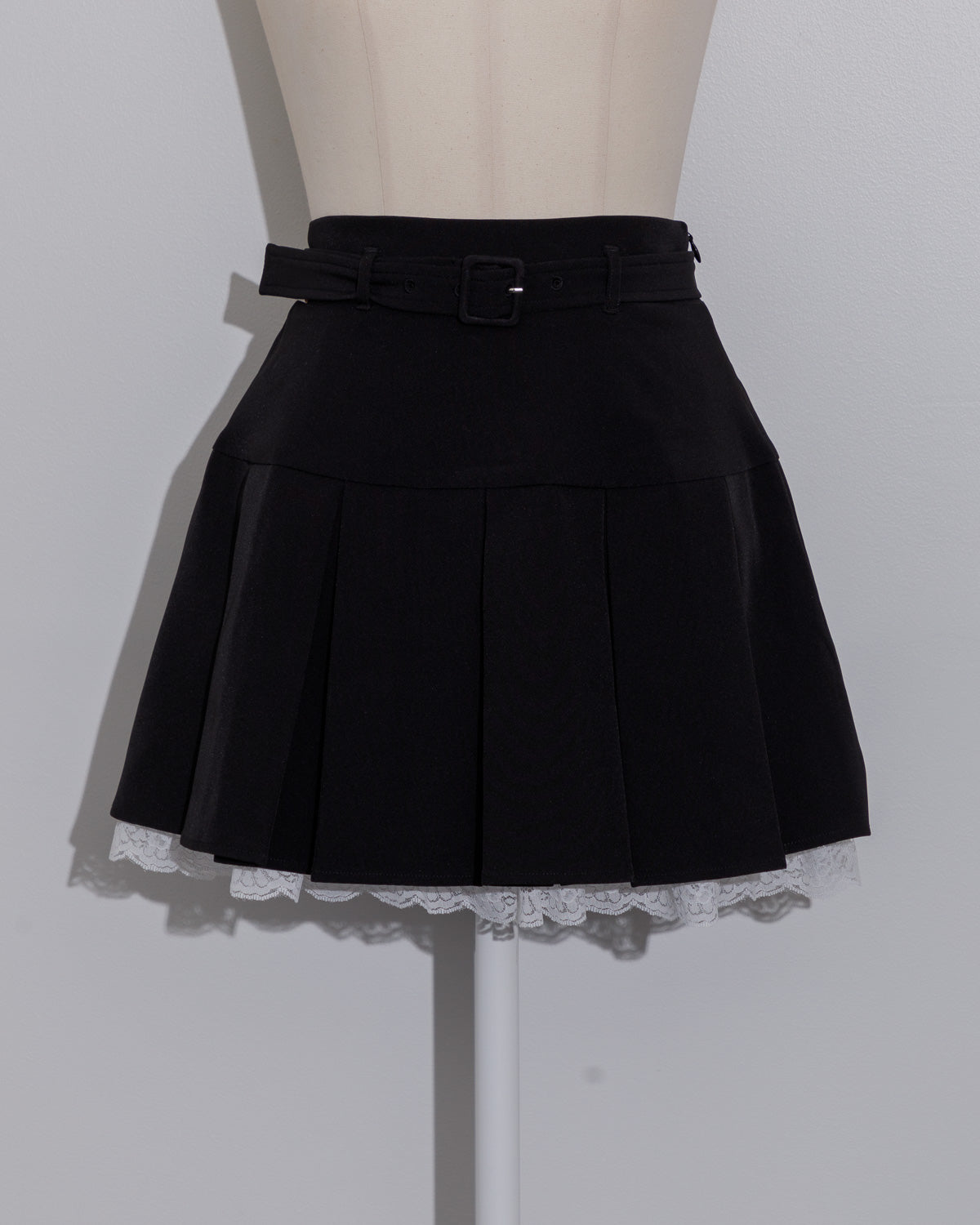 カラー:ブラック