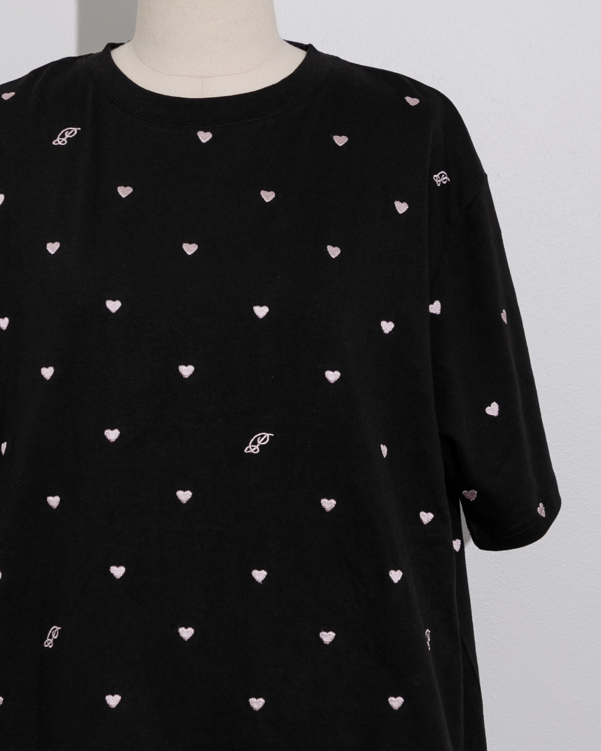 piumハートドット刺繍Tシャツ