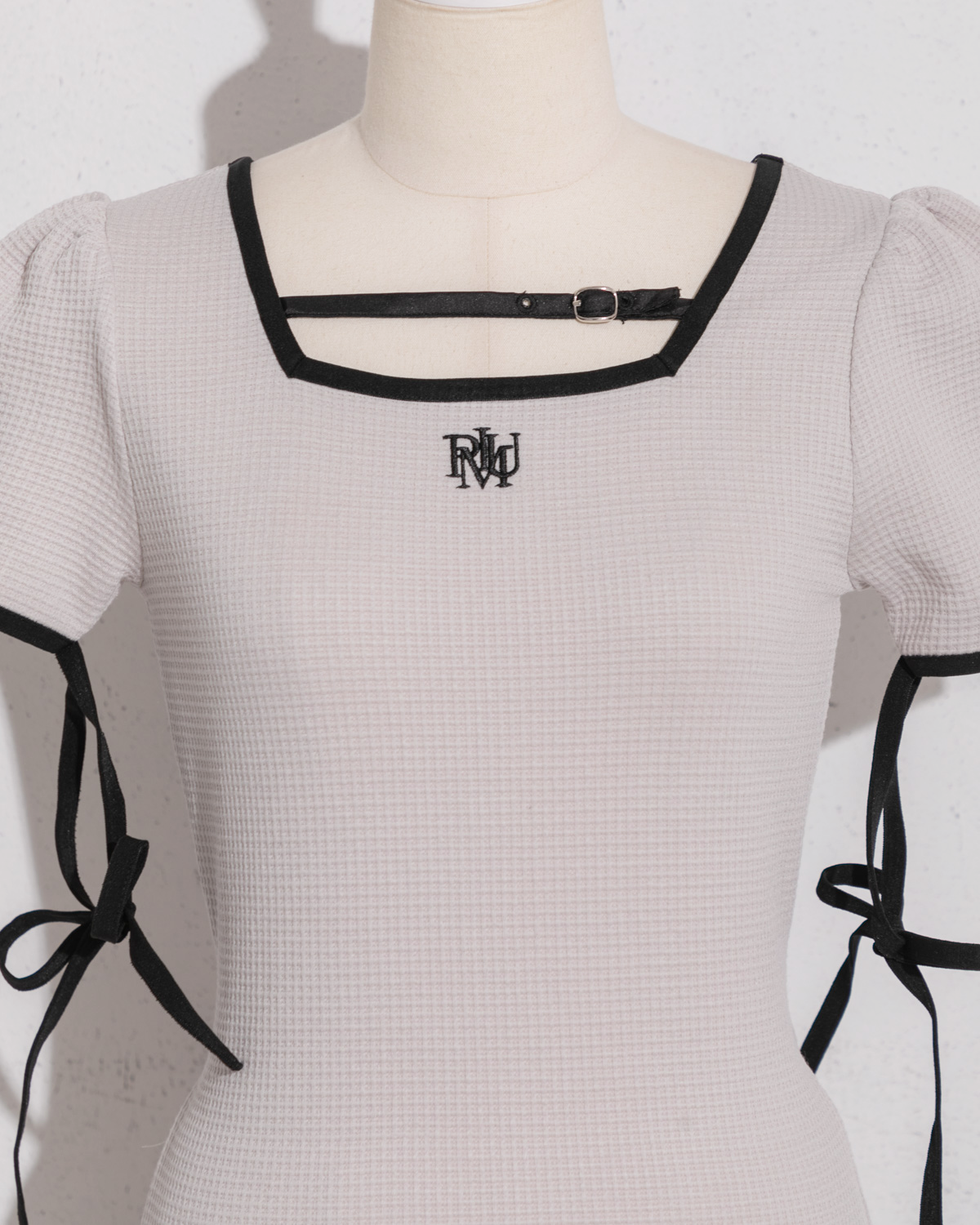 パイピングワッフルカットソーワンピース