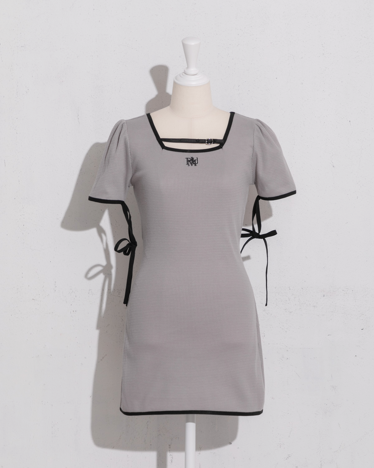 パイピングワッフルカットソーワンピース – pium パイピングワッフルカットソーワンピース – pium