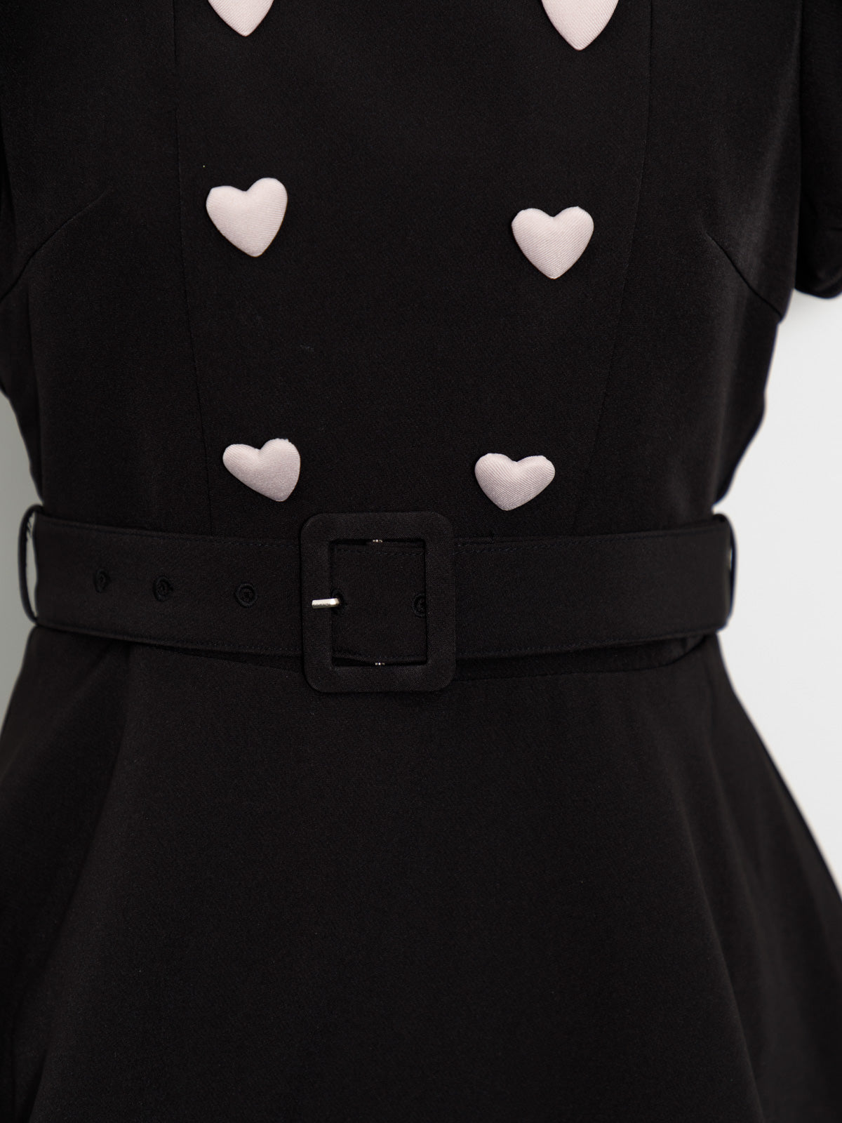 チョーカーフリルハートボタンセットアップ