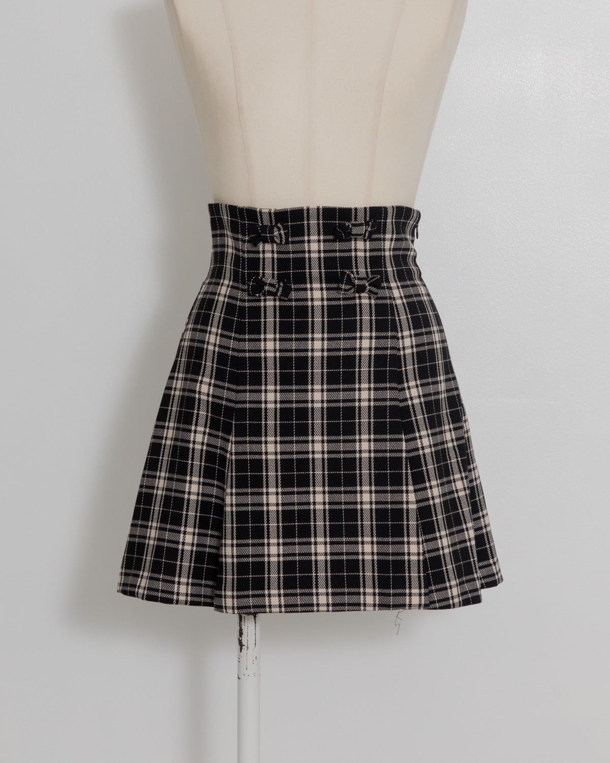 フロントリボンタックフレアチェックスカート