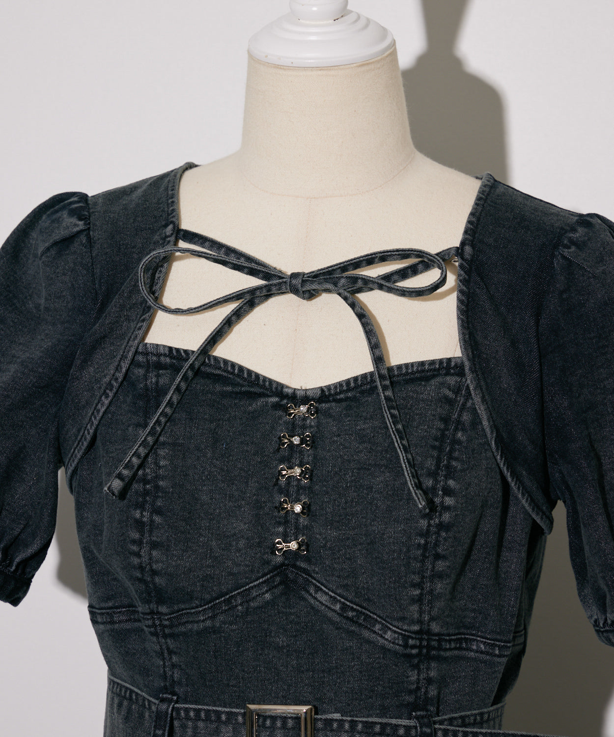 プリーツベルトデニムミニワンピース