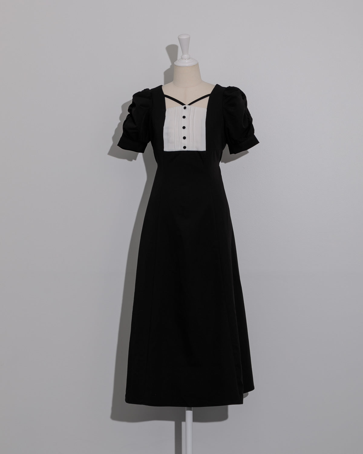 カラー:ブラック