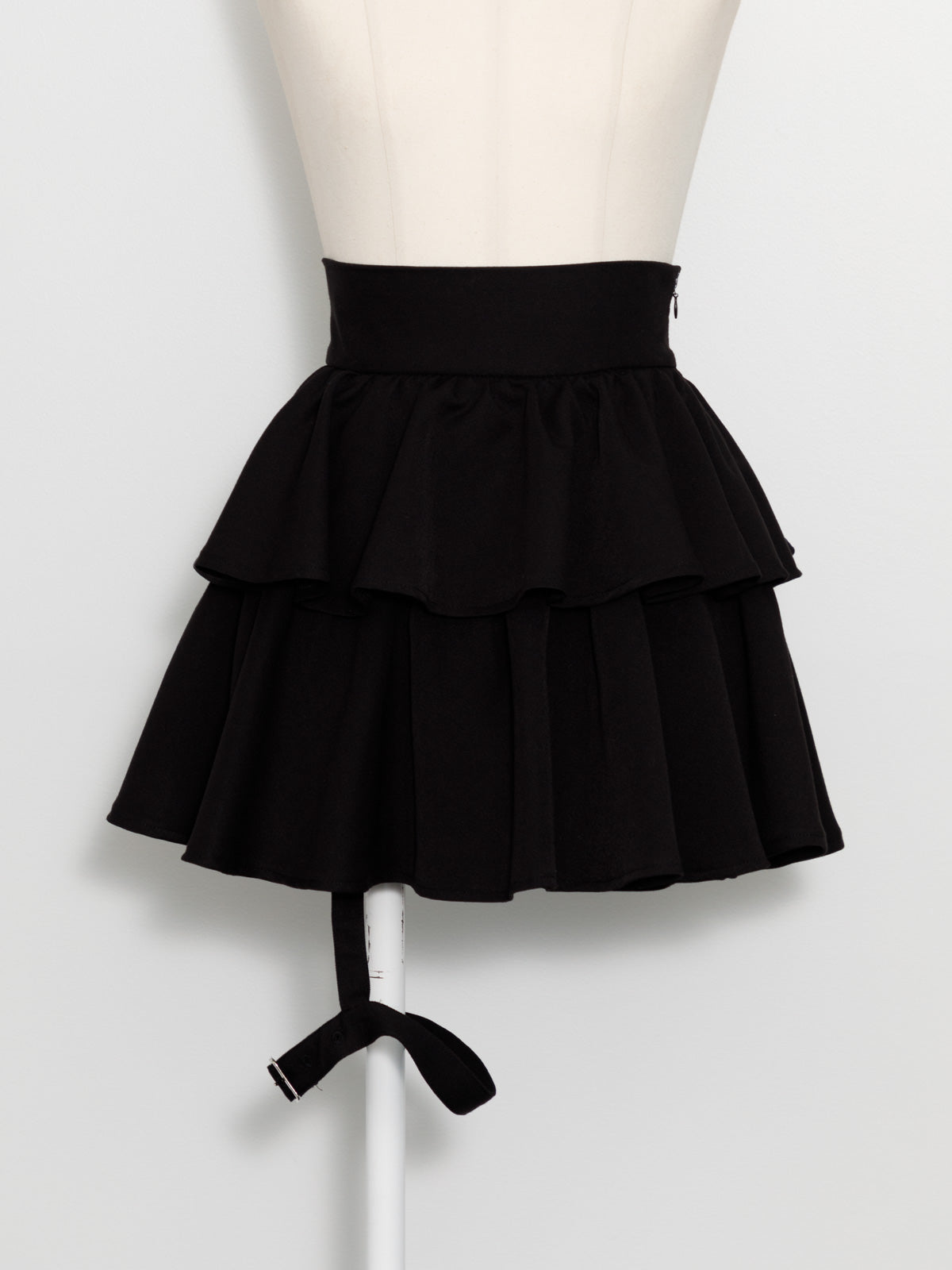 カラー:ブラック