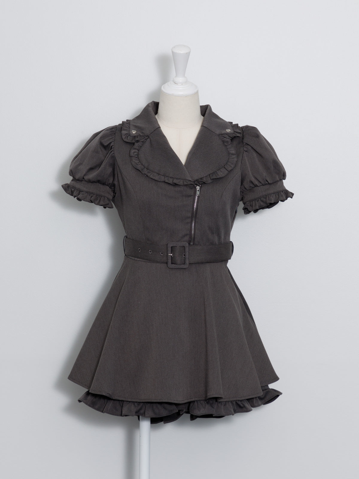 カラー:チャコール