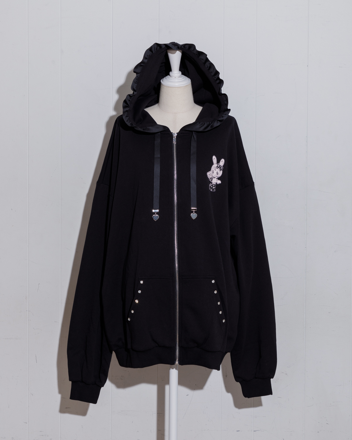 メゾピアノ ベリエちゃん ショート丈ジップアップパーカー ブラック メゾピアノ ベリエちゃん ショート丈ジップアップパーカー ブラック