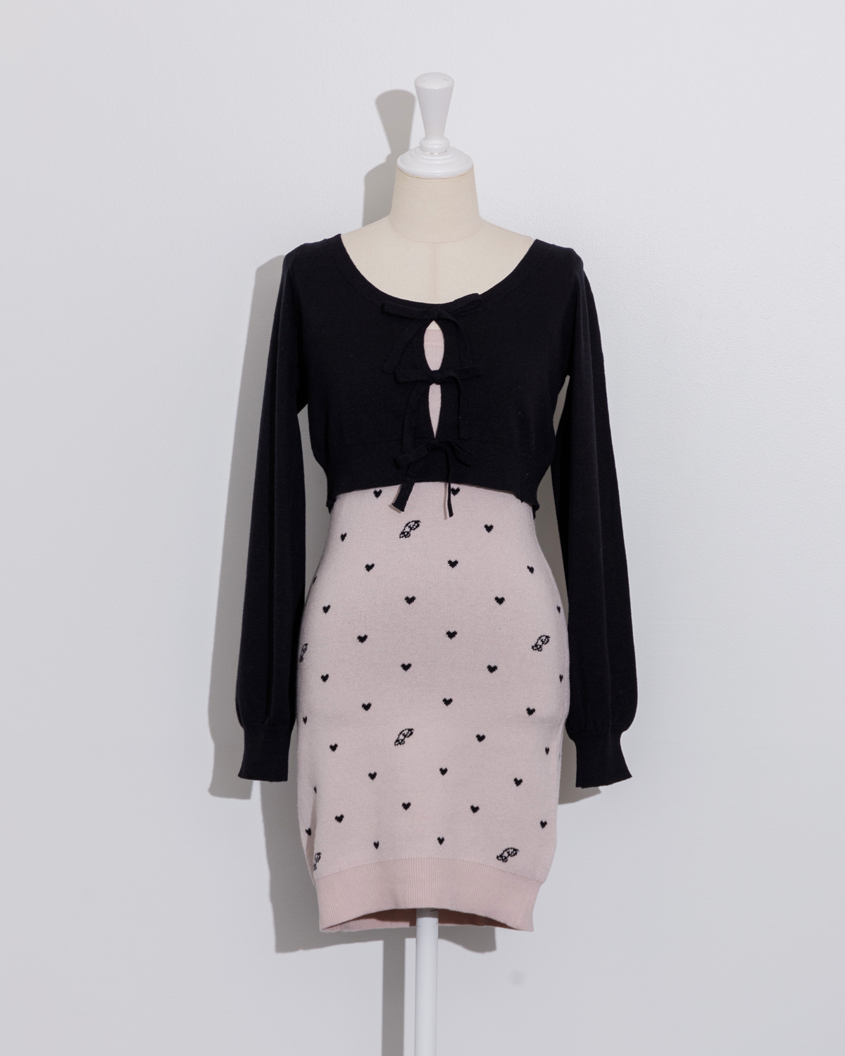 カラー:ピンク×ブラック