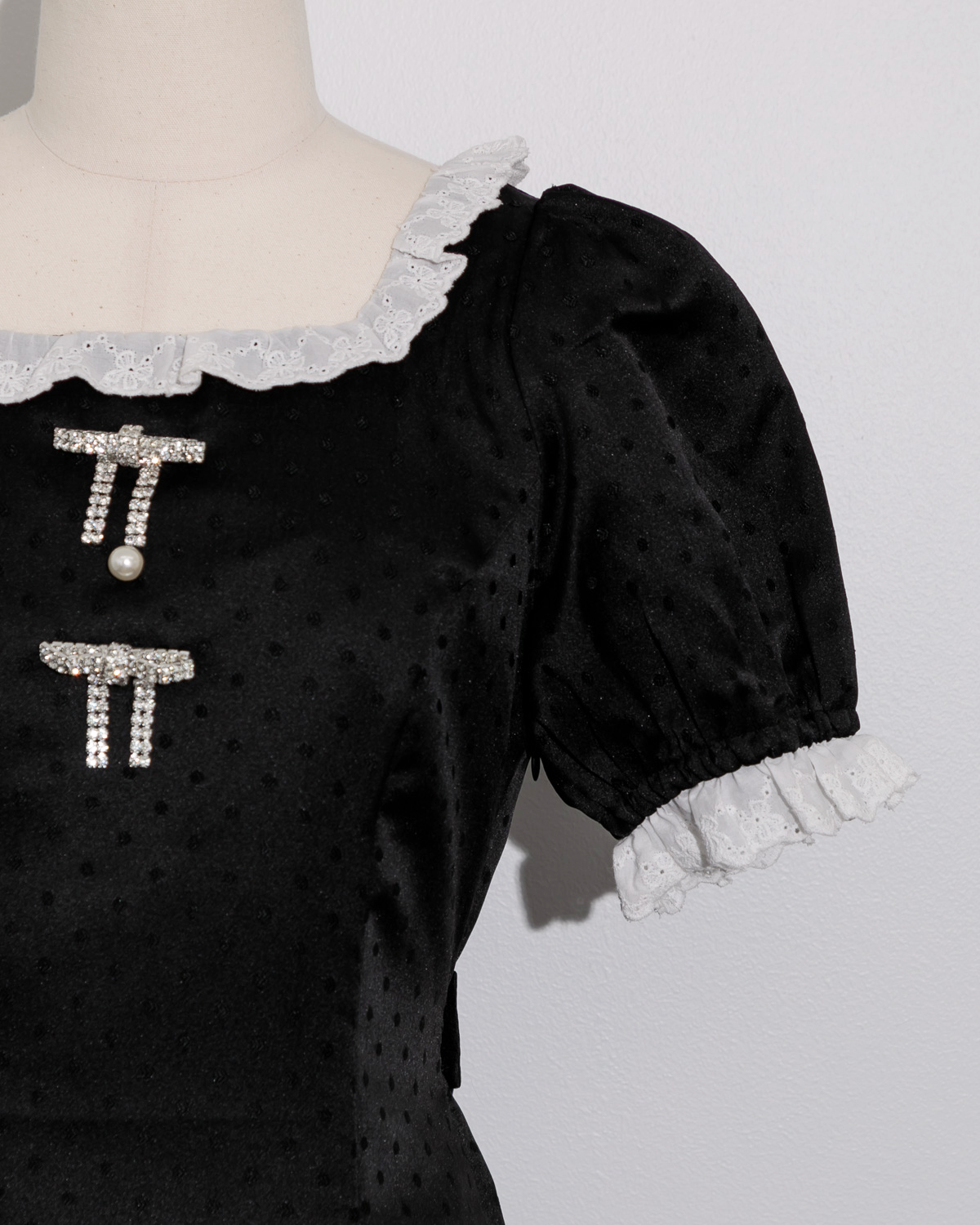 ビジューリボンドーリーワンピース