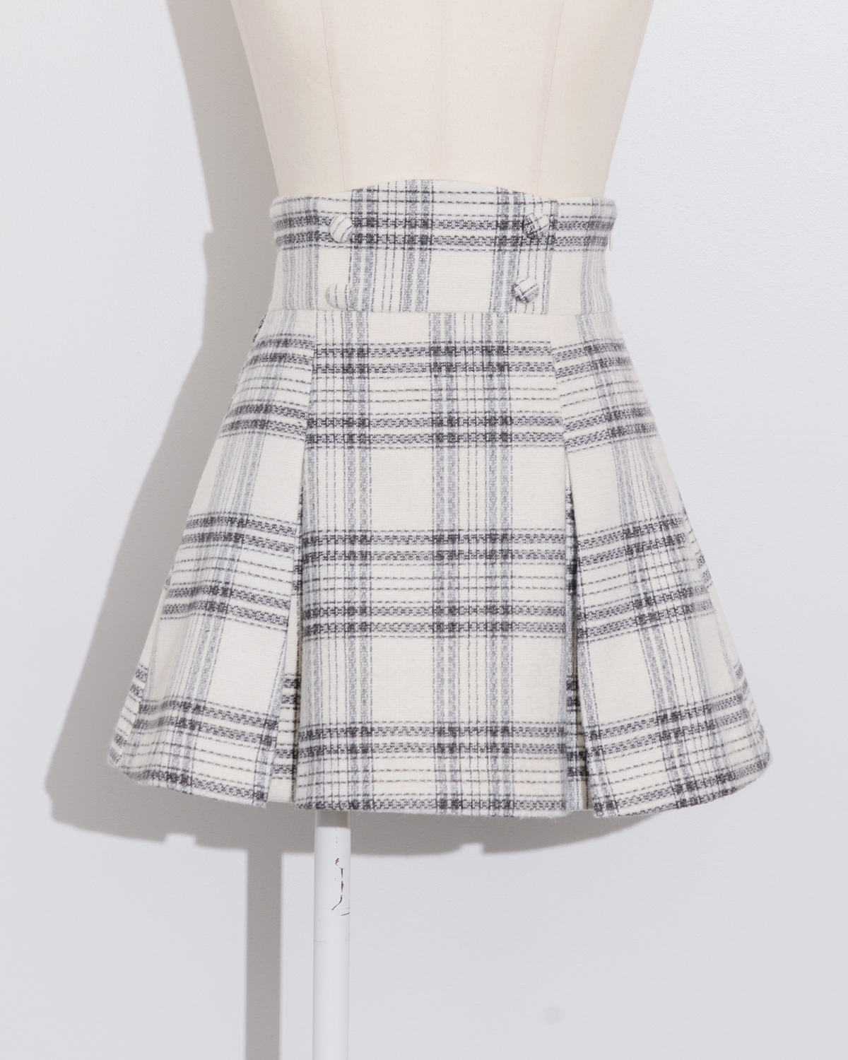 カラー:アイボリー