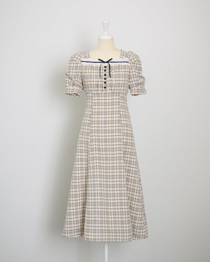 カラー：アイボリーチェック