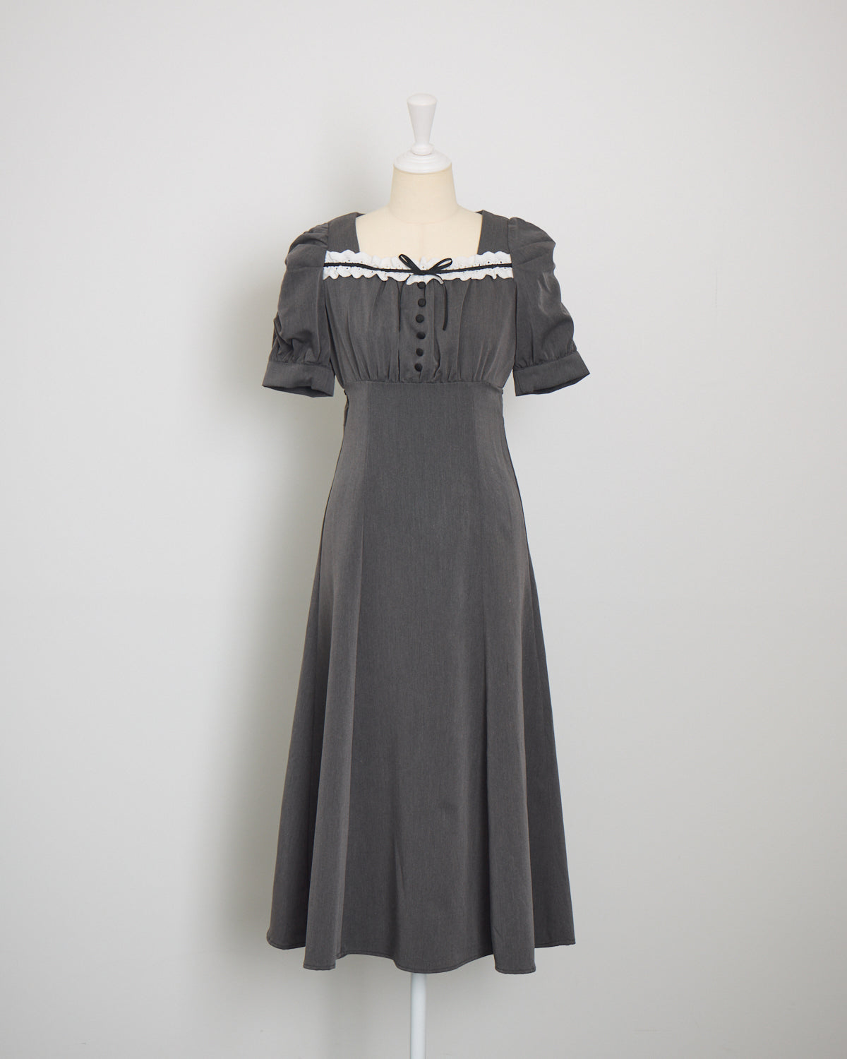 カラー：チャコール