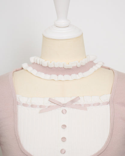 チョーカーフリルヨーク切替ニット