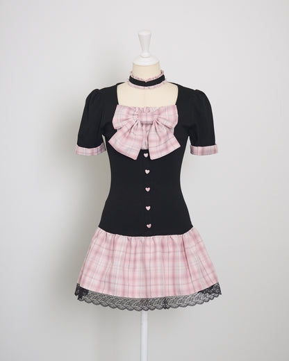 カラー：ブラック×ピンク