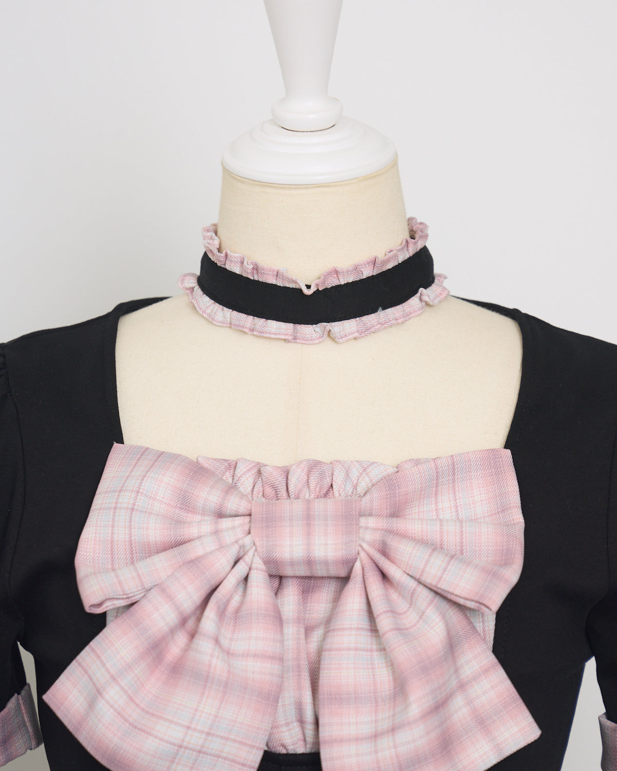 チョーカーリボンバイカラーカットワンピース