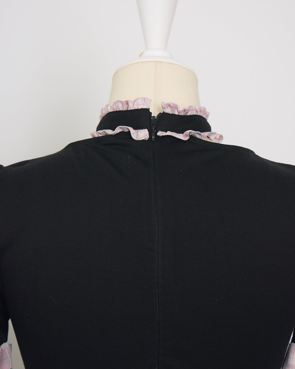 チョーカーリボンバイカラーカットワンピース