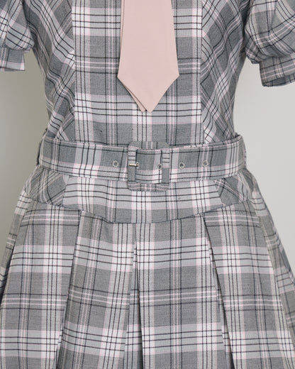 ネクタイ付きプリーツ半袖セットアップ