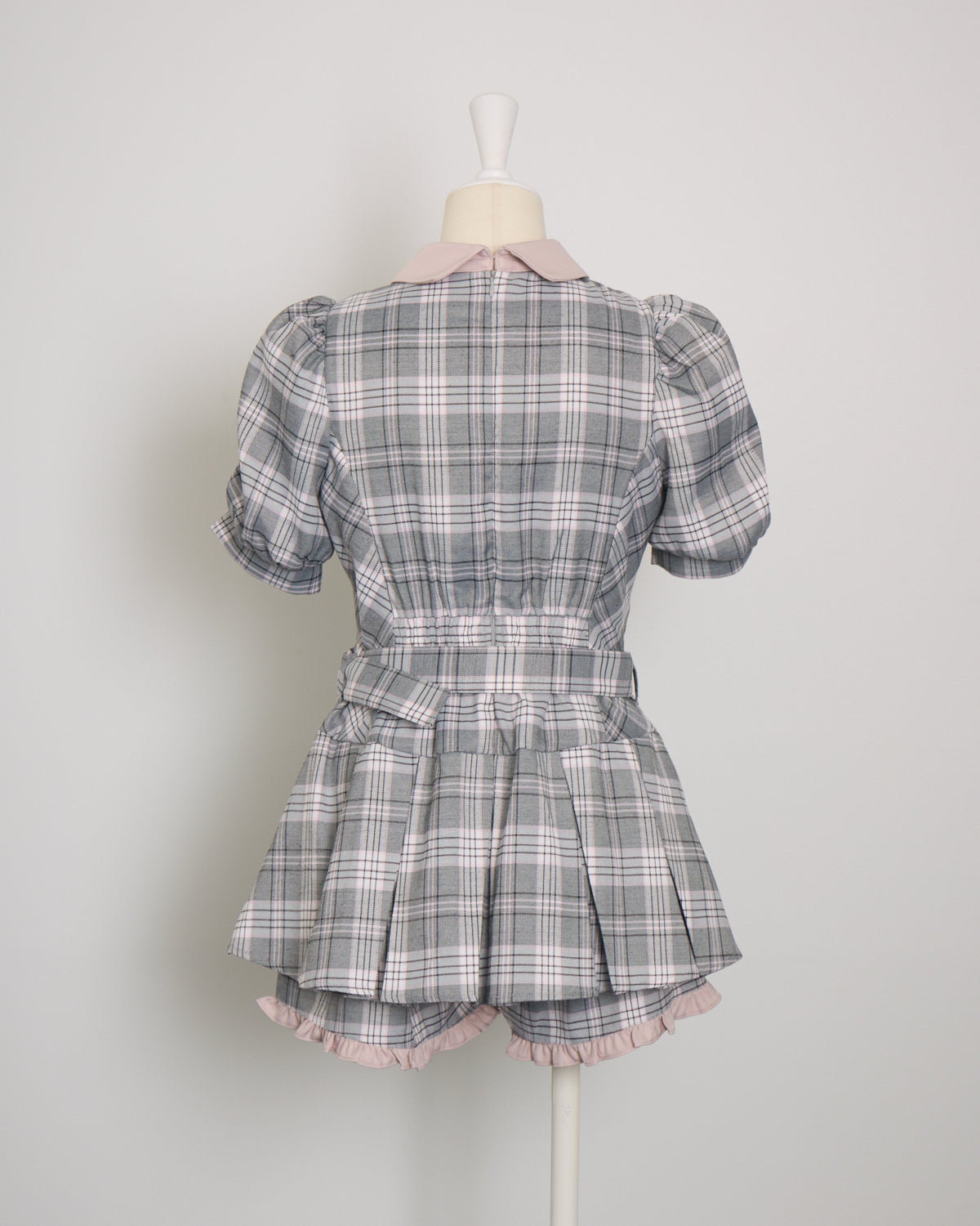 ネクタイ付きプリーツ半袖セットアップ