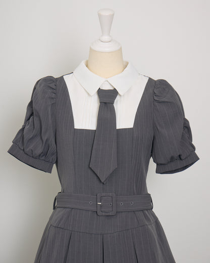 ネクタイ付きプリーツ半袖セットアップ