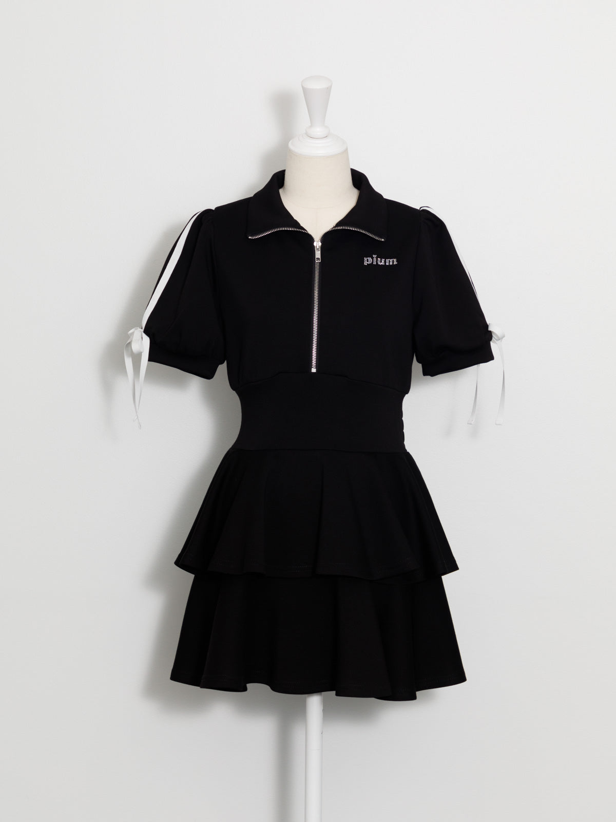 カラー:ブラック